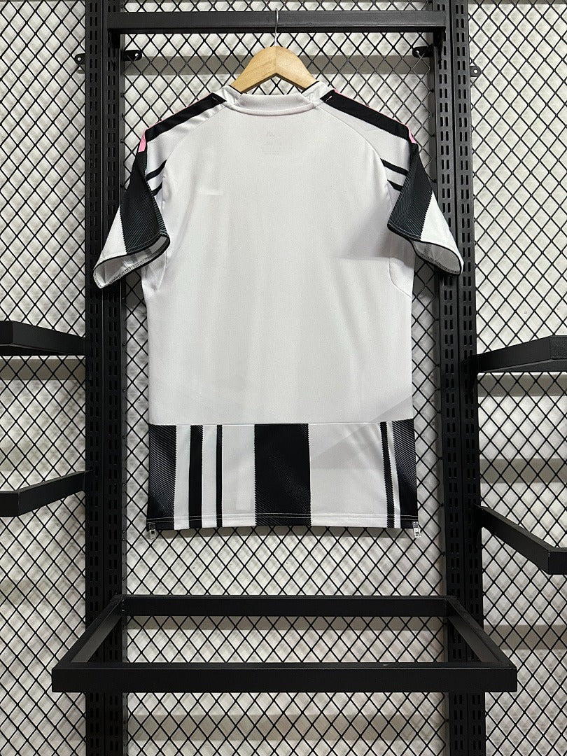 Juventus 2025-2026 Home Fan