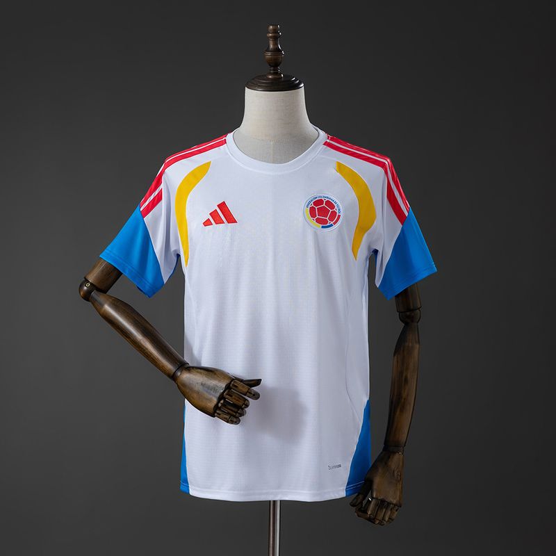 Columbia 2026 Training - White Fan