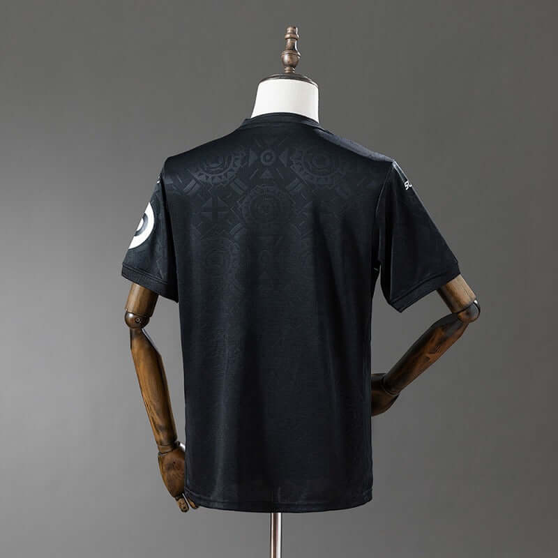 Wolverhampton Wanderers 2025-2026 Goalkeeper Fan