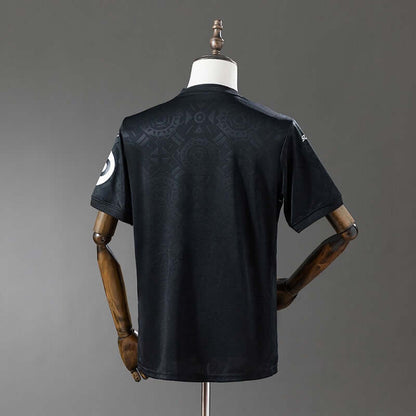 Wolverhampton Wanderers 2025-2026 Goalkeeper Fan