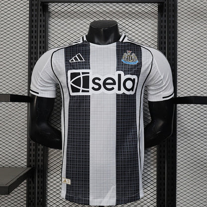 Newcastle United 2025-2026 Home Player